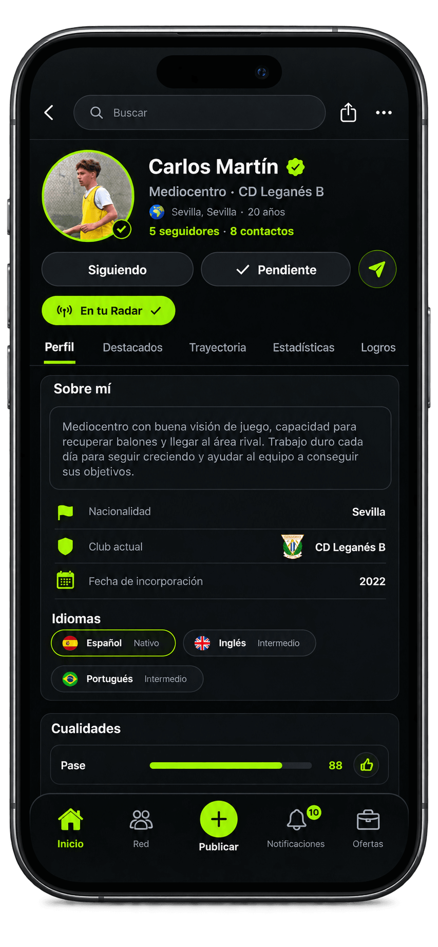 Perfil de jugador en ElevenPro: valoración EP, contactos, sobre mí y trayectoria por club